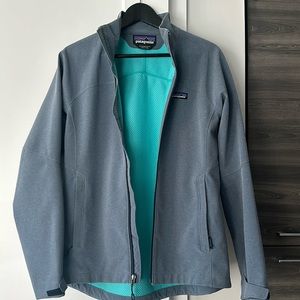 Patagonia size small gently worn rain jacket